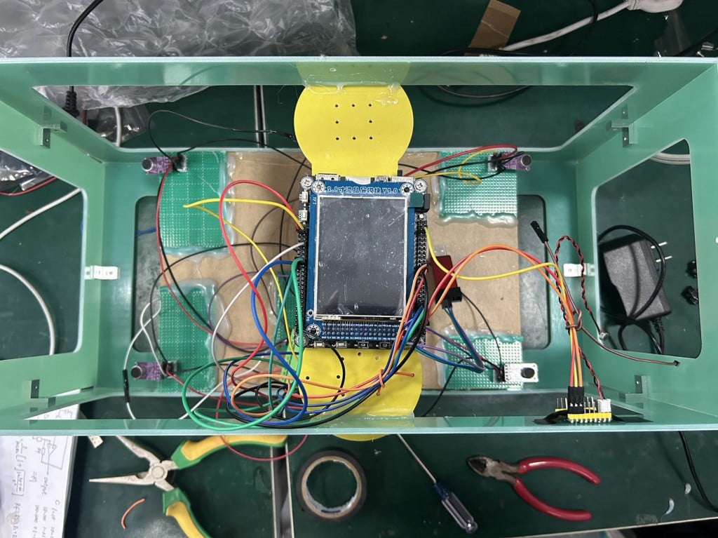 {{ $t('msb.sections.hardware.systemPhoto2Caption') }}