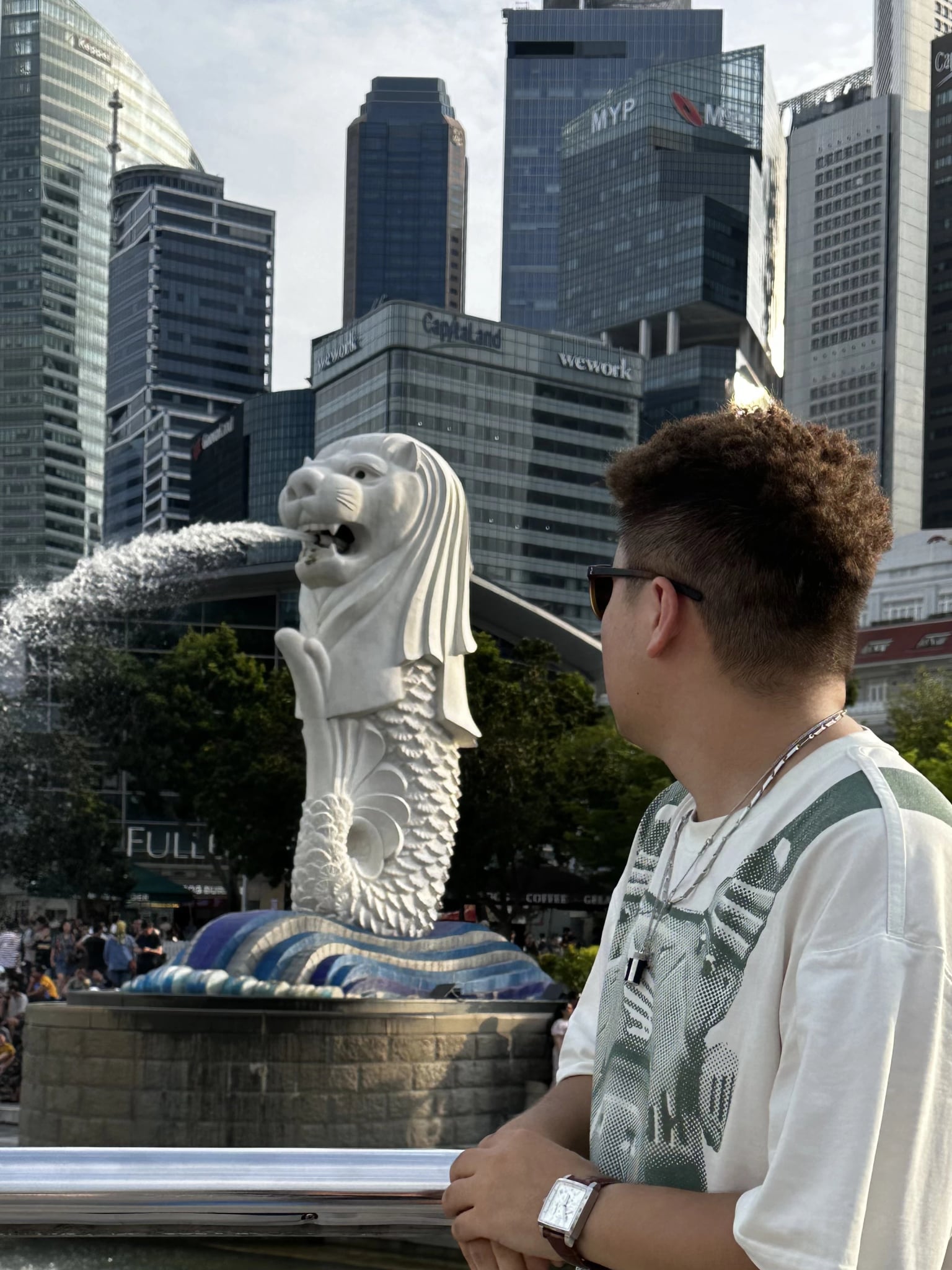 {{ $t('about.header.photos.lifePhoto3') }}